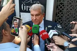 لابورتا مهاجمًا ريال مدريد: يريدون تدمير الكرة الإسبانية.. وتيباس يتصدى لهم دائمًا 17 أكتوبر 2026 04:14 م